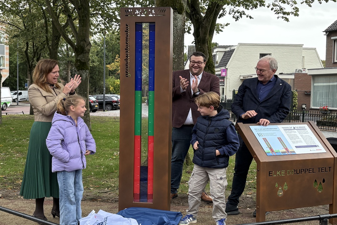 Niet voor Rosmalense leerlingen die publieksgrondwatermeter onthullen